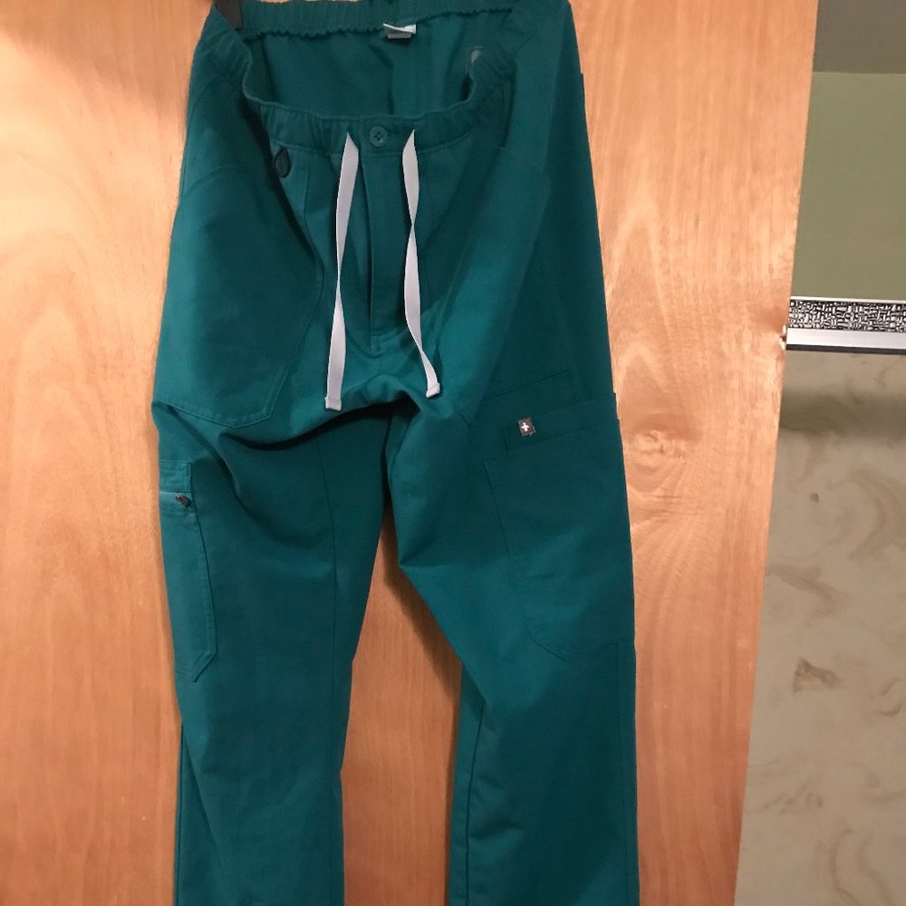 HUNTER GREEN FIGS mens scrub pants (womens S/M)